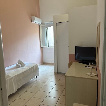 Garibaldi Rooms Реджо-ди-Калабрия Экстерьер фото